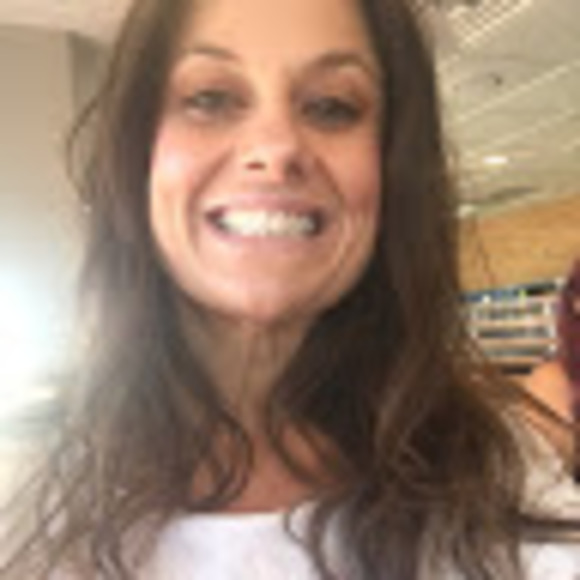 Meet your Posher, Ariena - Picture 1 of 1